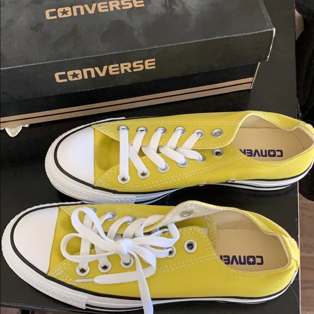 Lemon converse shoes